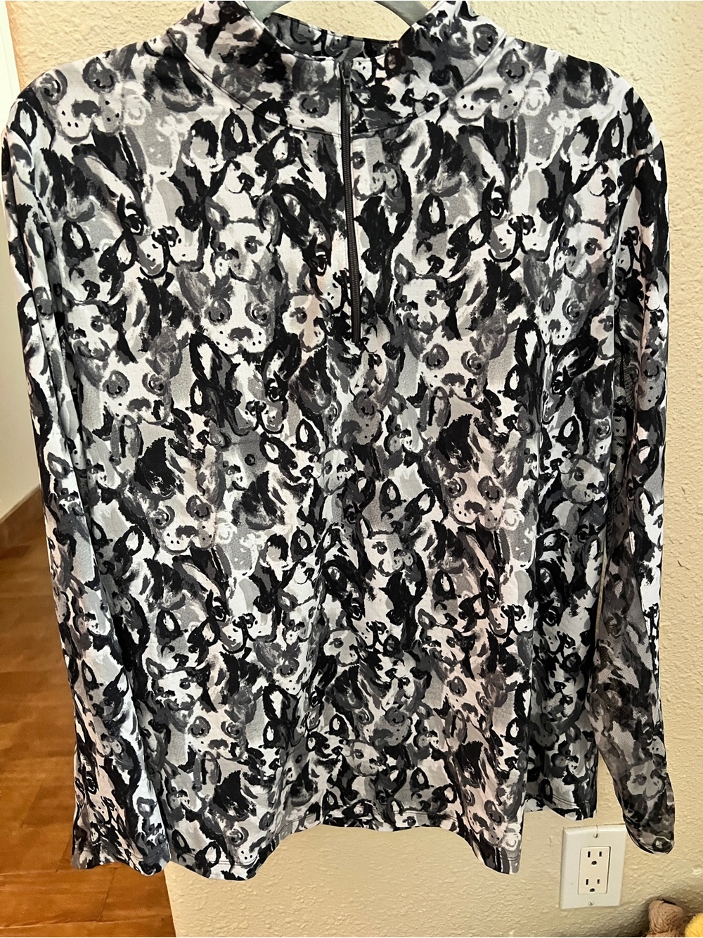 IBKUL- Black & White Abstract Floral Mock Neck Top